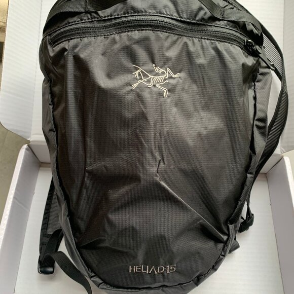 Arc'teryx Heliad 15 Backpack - Black - Picture 2 of 13